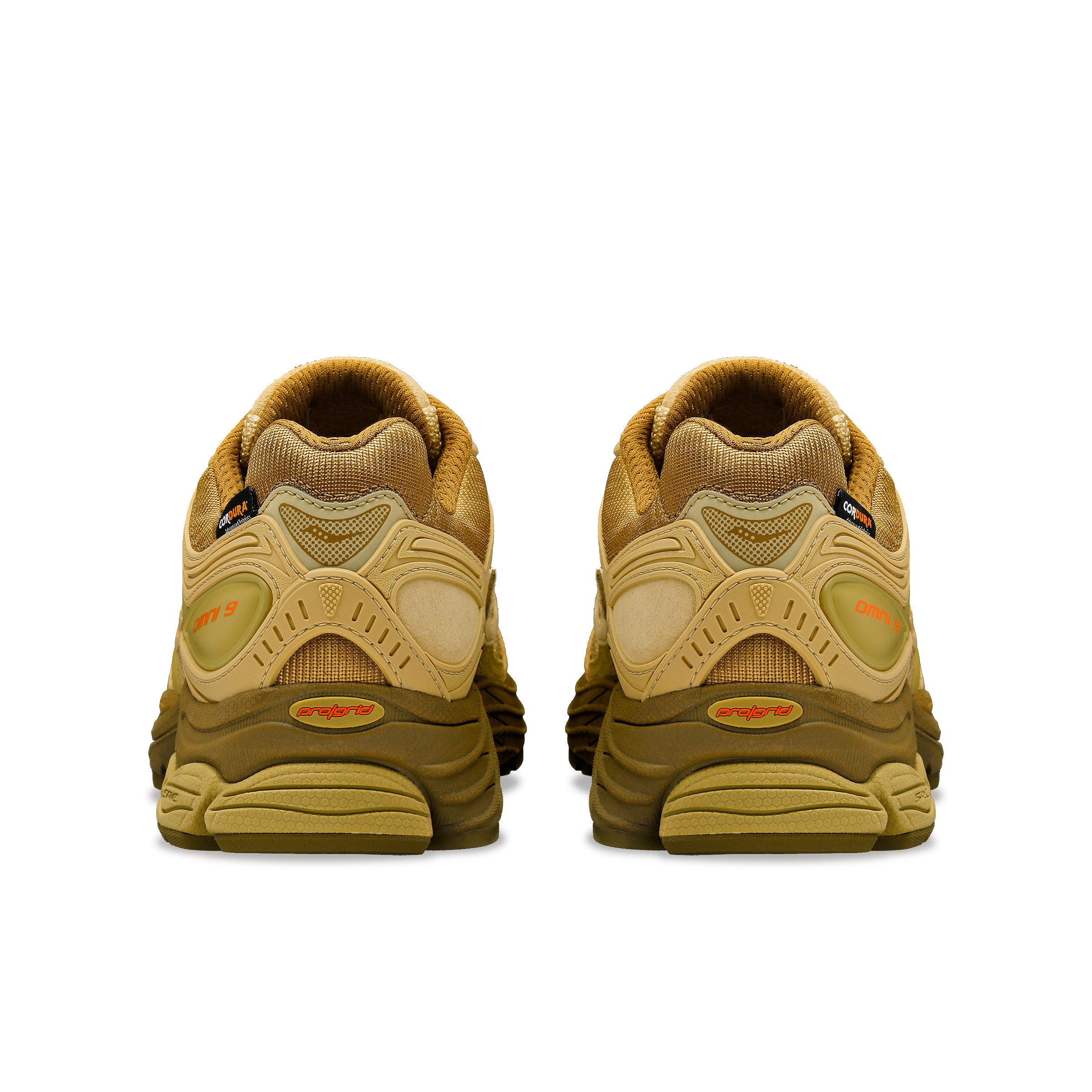 Starcow X Saucony Progrid Omni 9 "Armor"