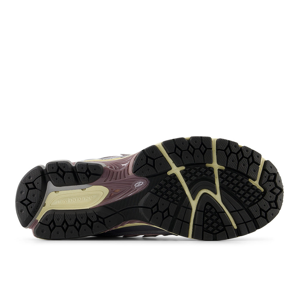 New Balance 1906 "Rose Sugar"