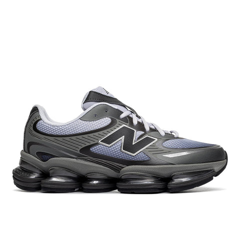 New Balance 2000
