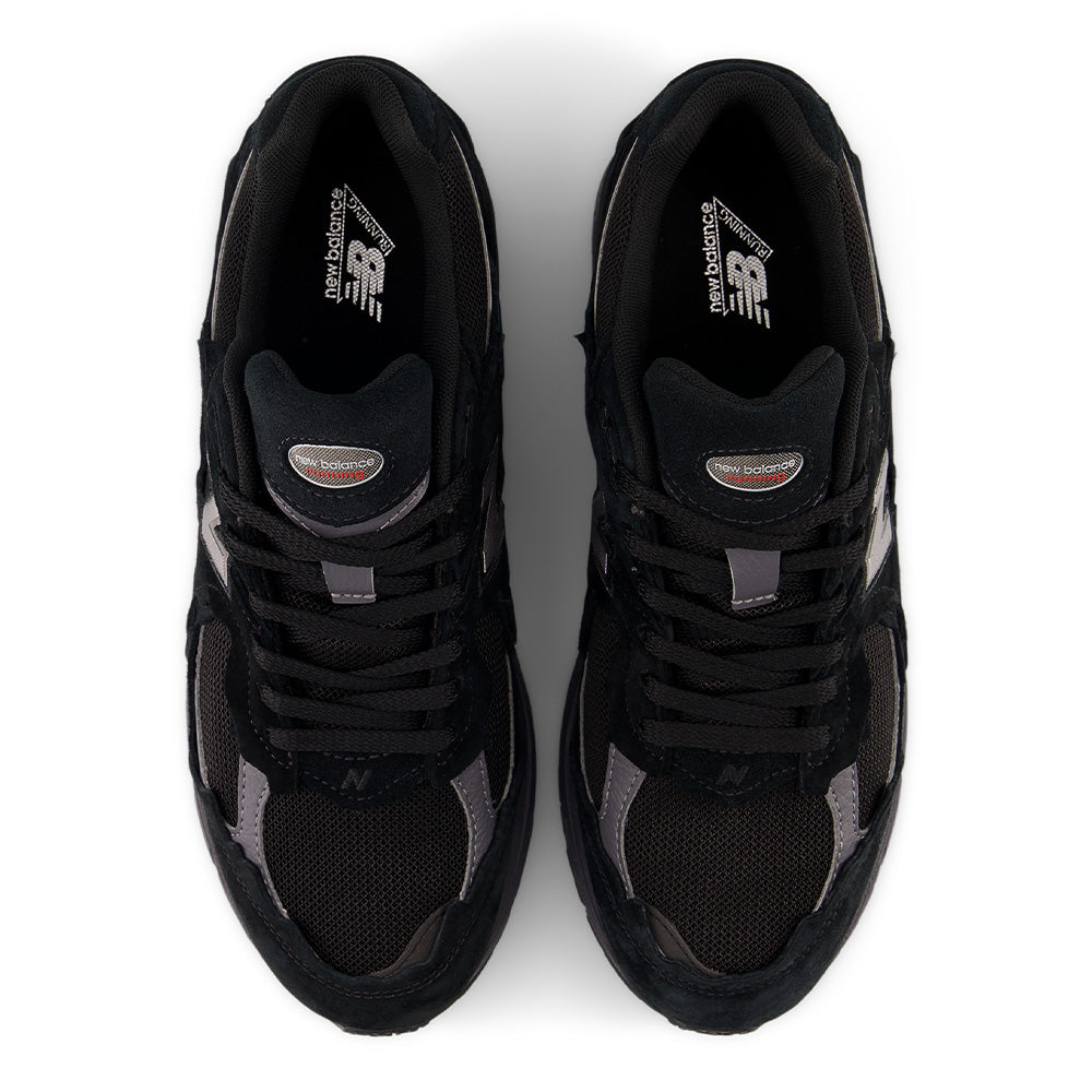 New Balance 2002 GOR-TEX Protection Pack 2.0 - Black