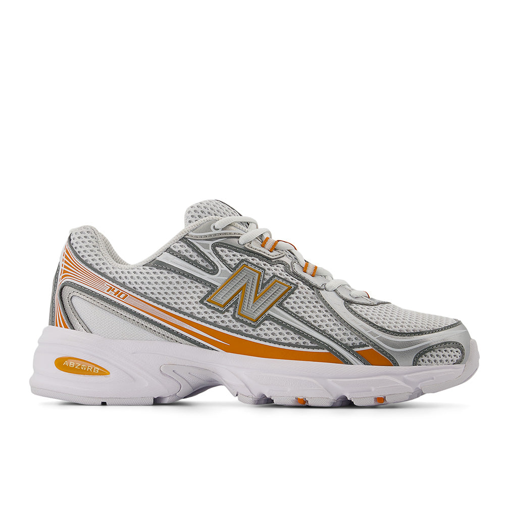 New Balance 740
