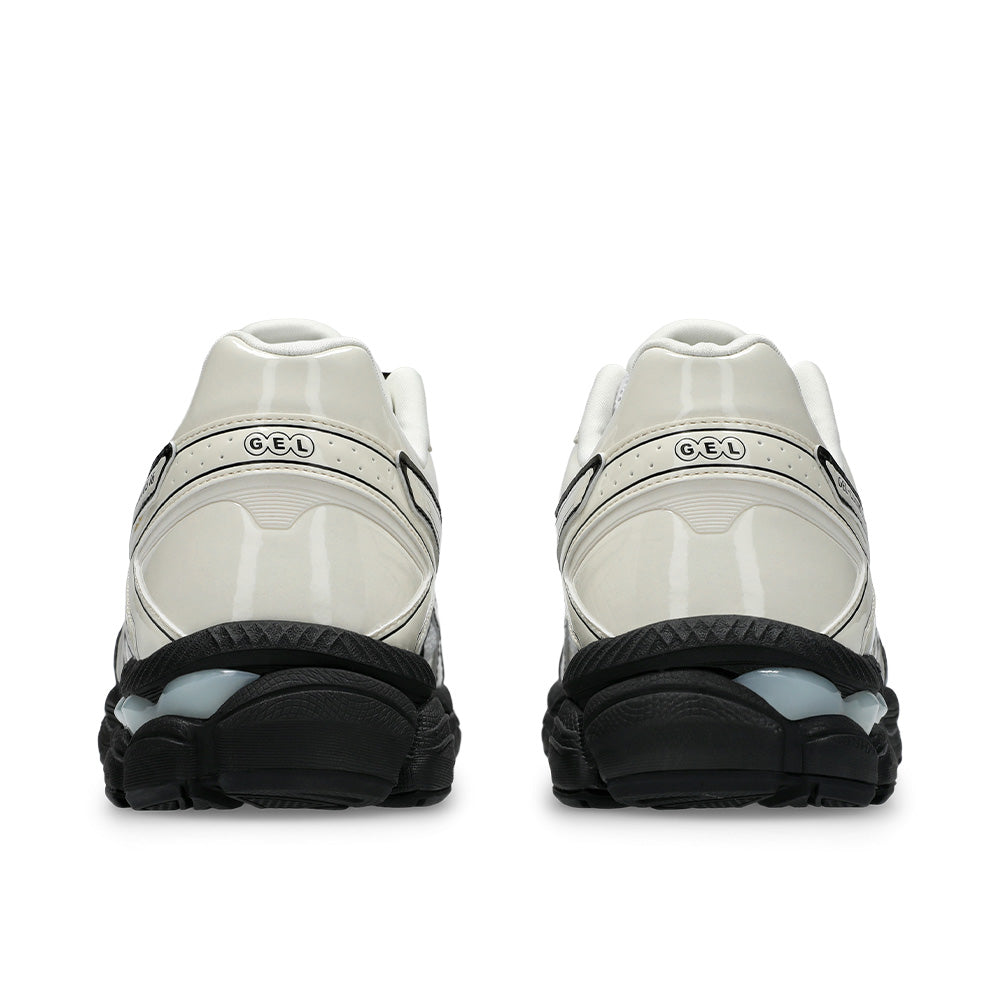 Asics Gel-Cumulus 16 "Cream"