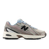 New Balance 740 