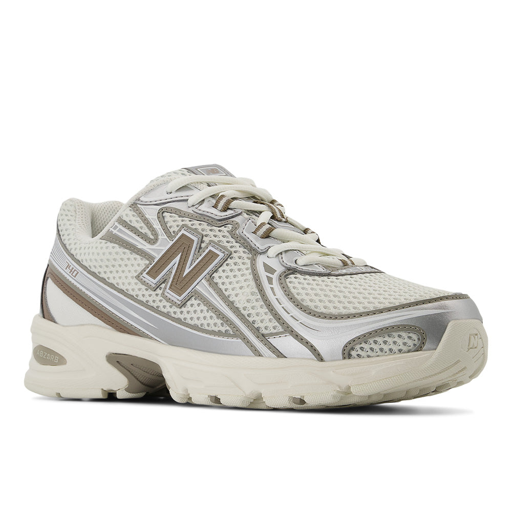 New Balance 740 
