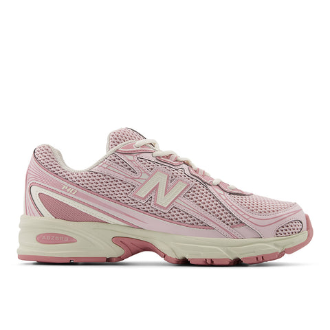New Balance 740 