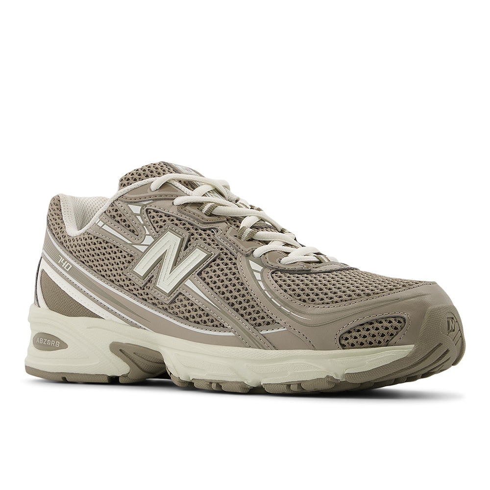 New Balance 740