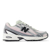 New Balance 740 