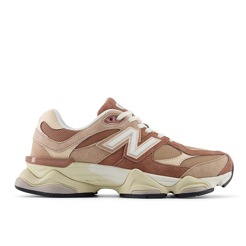 New Balance 2002r Hazy Peach