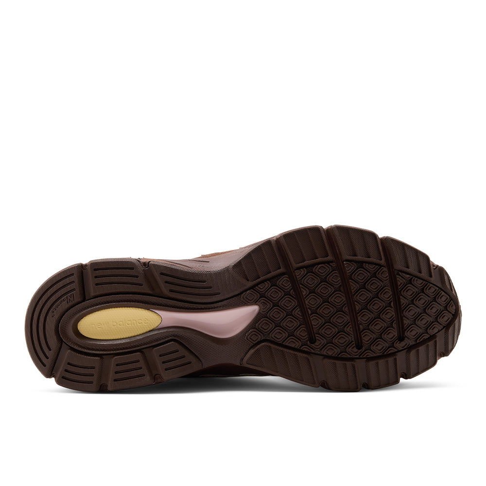 New Balance 990v4 "Made In USA" - Pumpernickel
