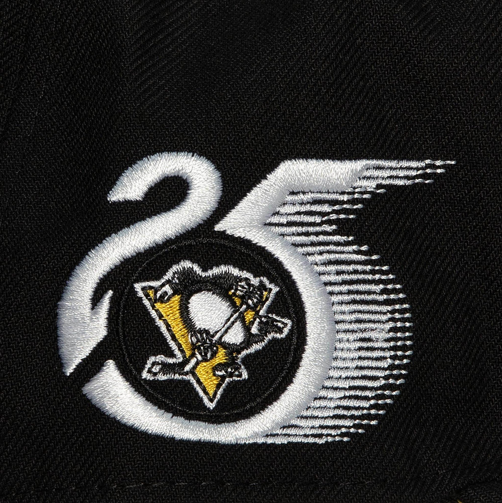Pittsburgh Penguins Hockey Reebok NHL Face Off Light Blue Vintage Logo Crew  Sweatshirt
