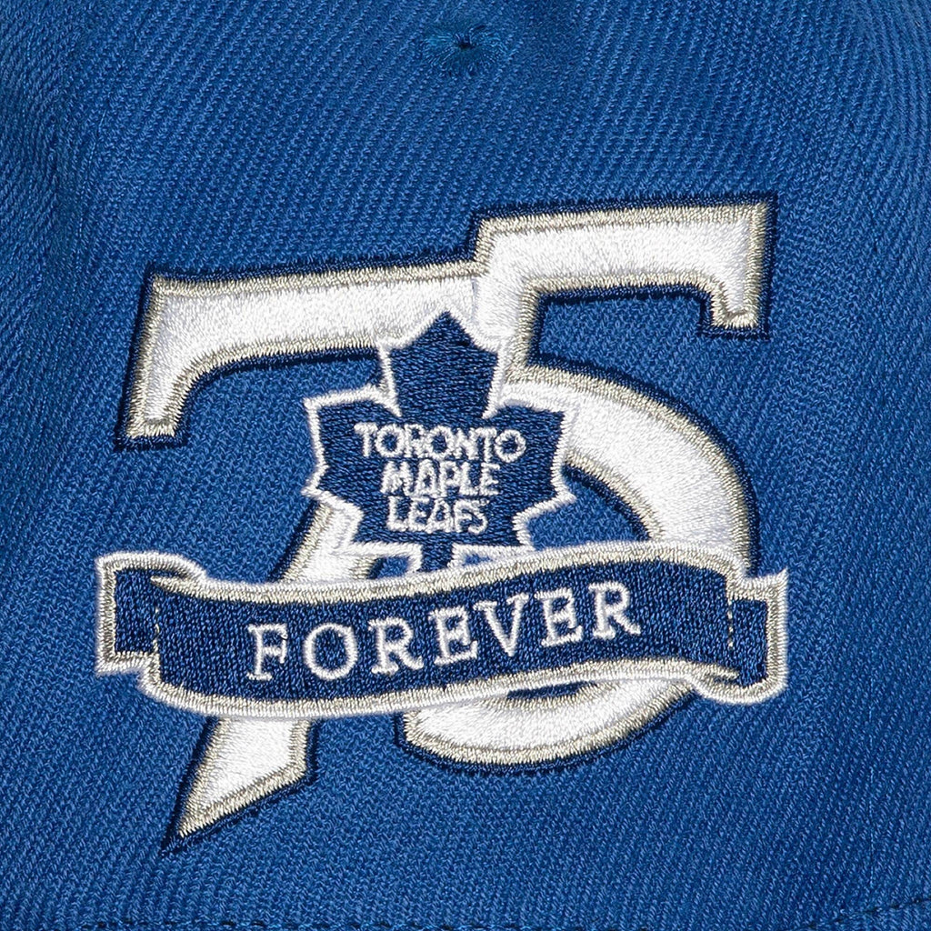 Mitchell & Ness Vintage NHL Toronto Maple Leaves 75 Years Side Patch Dynasty Fitted
