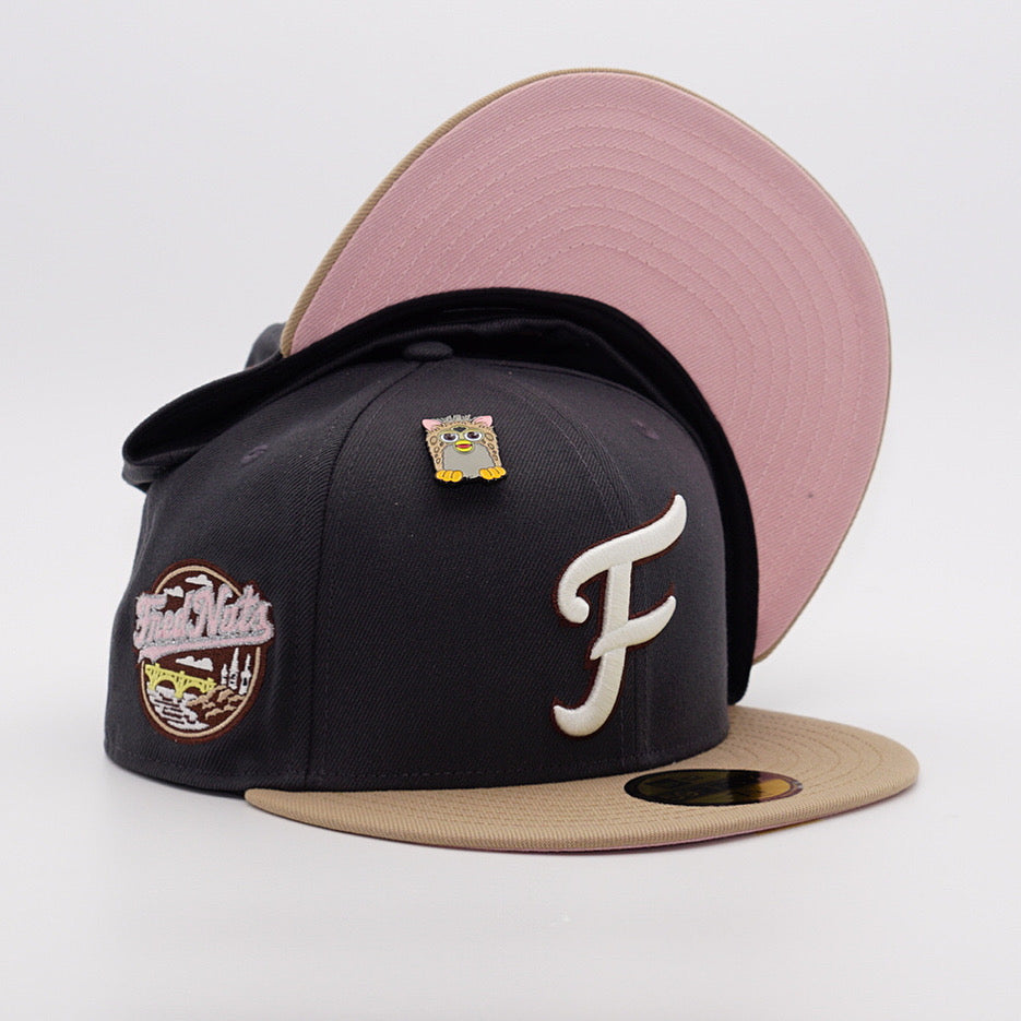 New Era Cap 59FIFTY Milb Fredericksburg Nationals Alt Side Patch Lost Holiday Toy Pack FR Exclusive 7 1/8 / Graphite/Tan/Pink